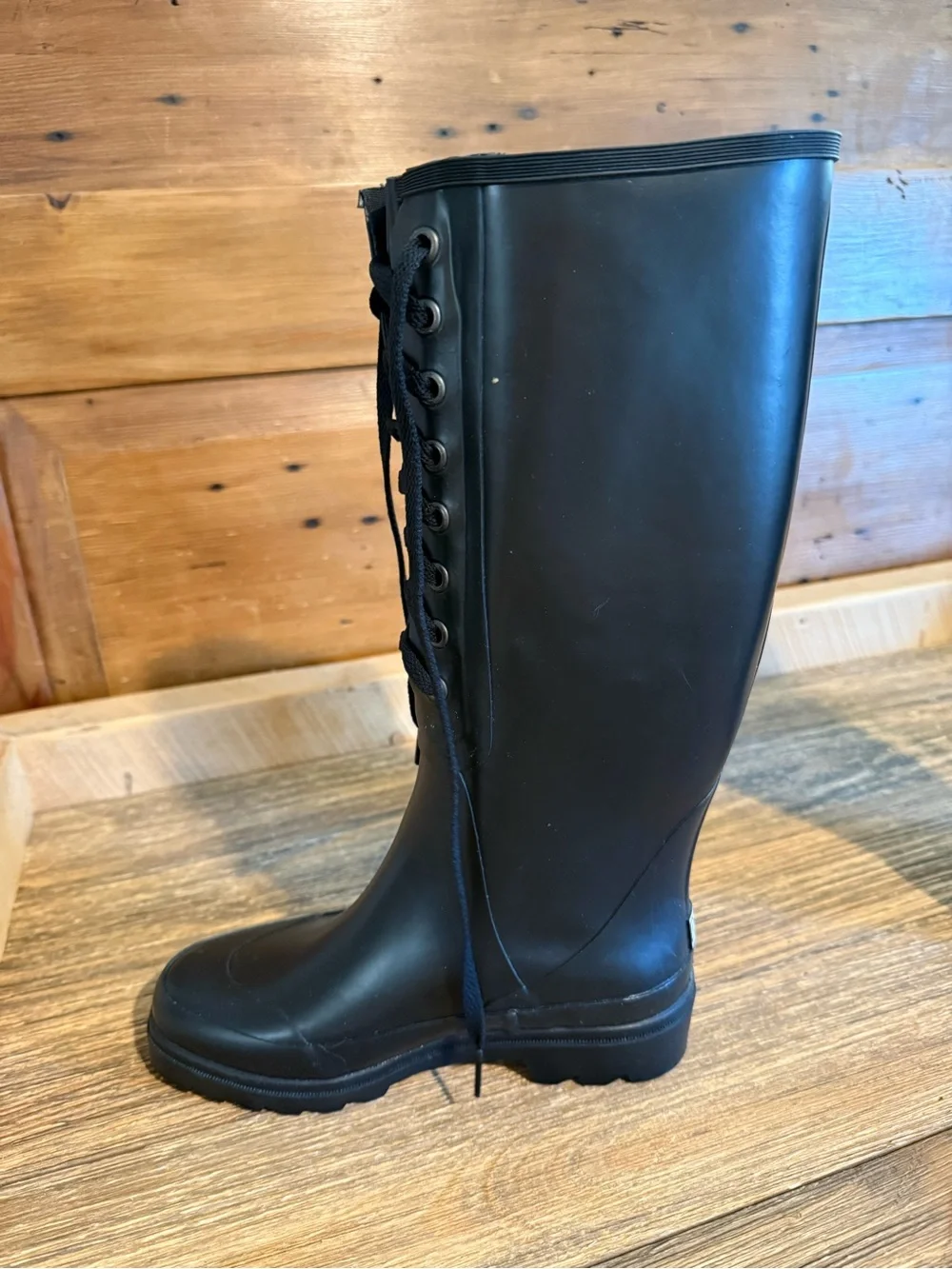 DKNY Women's Black Lace-Up rubber Boots